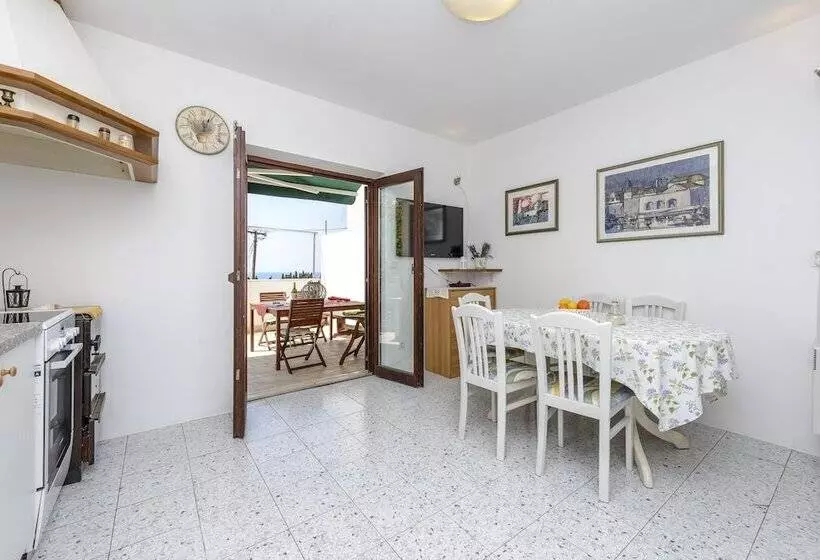 Apartment Miriam