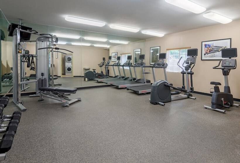 Candlewood Suites Athens, An Ihg