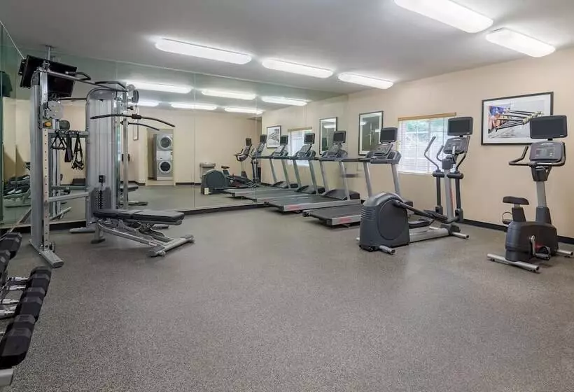 Candlewood Suites Athens, An Ihg