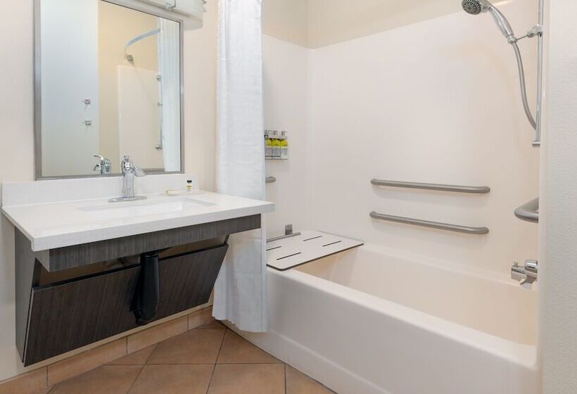 Candlewood Suites Athens, An Ihg