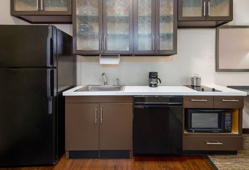 Candlewood Suites Athens, An Ihg