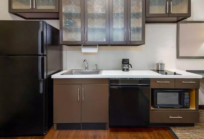 Candlewood Suites Athens, An Ihg