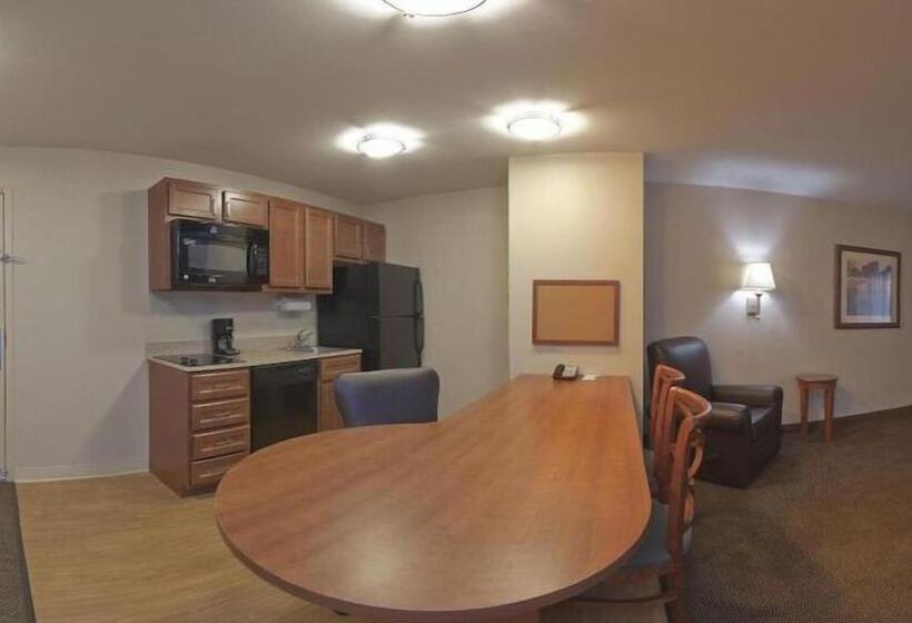 Candlewood Suites Milwaukee Airport   Oak Creek, An Ihg