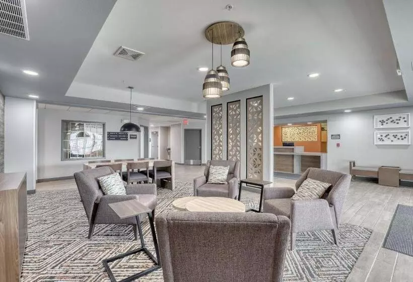 Candlewood Suites Milwaukee Airport   Oak Creek, An Ihg