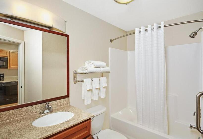 Candlewood Suites Milwaukee Airport   Oak Creek, An Ihg