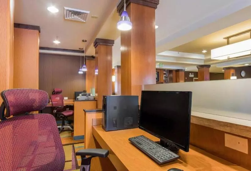 Fairfield Inn & Suites Columbia