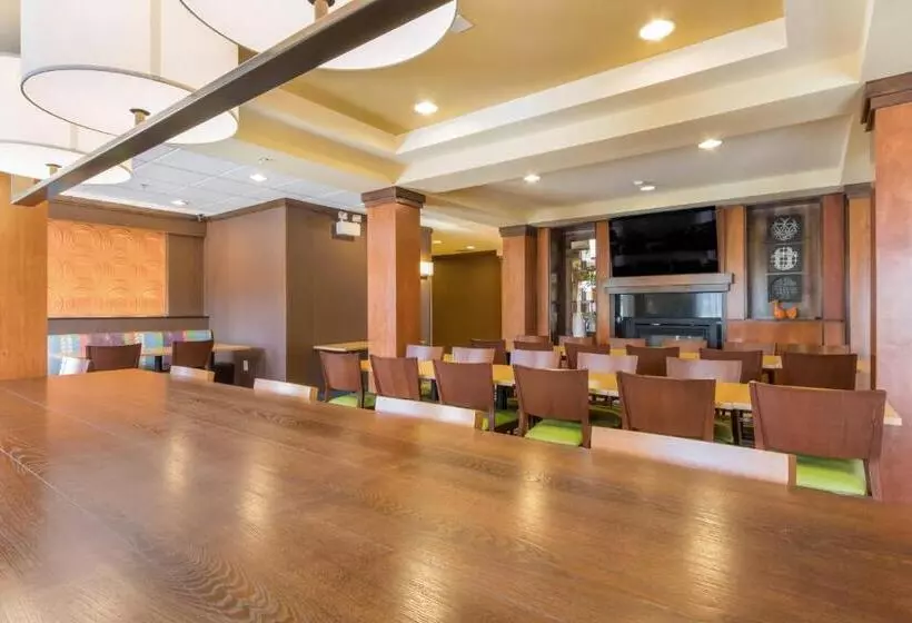 Fairfield Inn & Suites Columbia