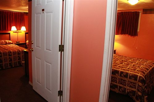 Отель Cascade Inn Niagara Falls