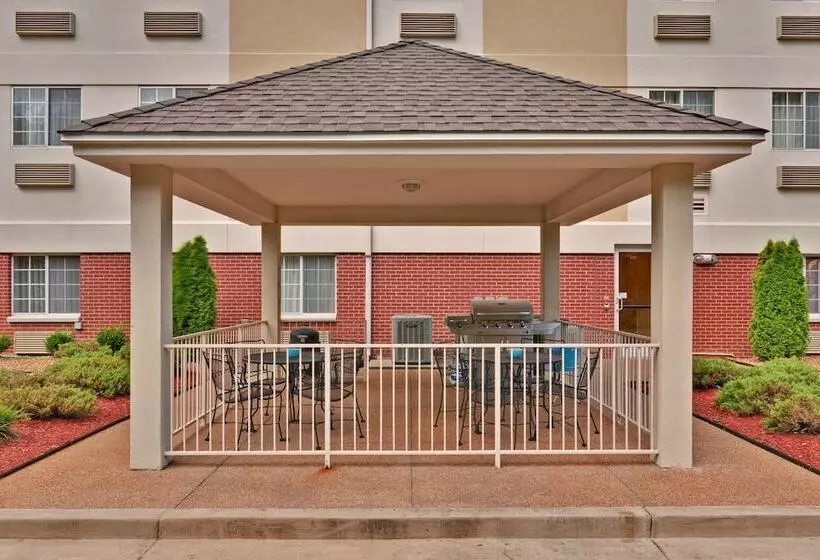 Отель Candlewood Suites Olive Branch By Ihg