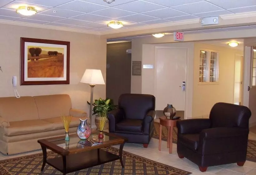 Отель Candlewood Suites Olive Branch By Ihg