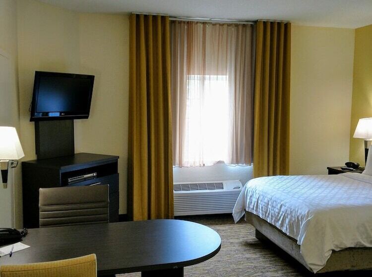 Hotelli Candlewood Suites Olive Branch By Ihg