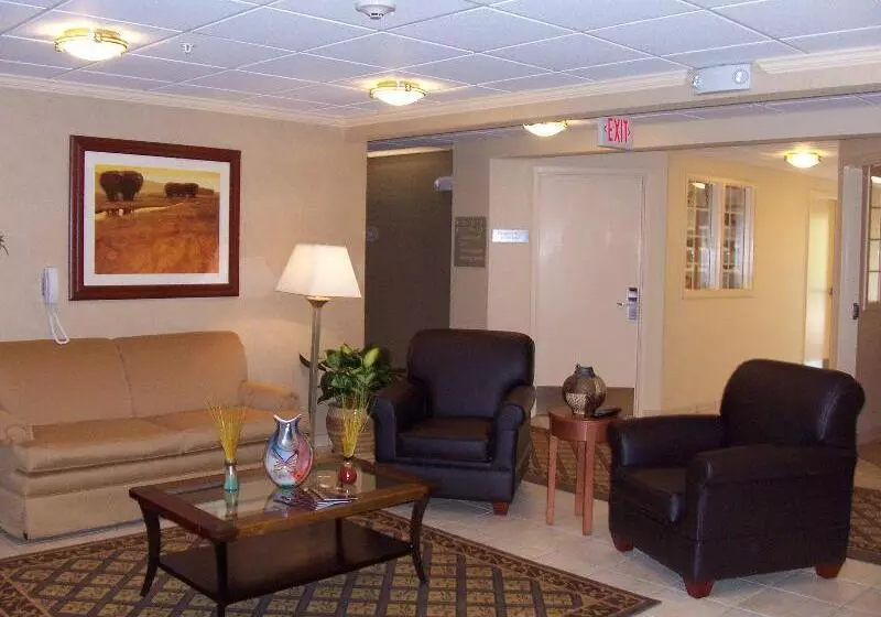 Отель Candlewood Suites Olive Branch By Ihg