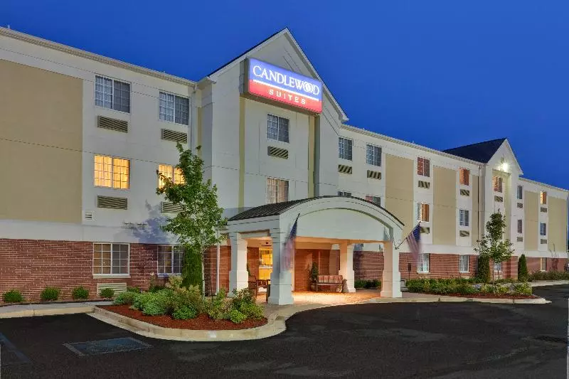 Отель Candlewood Suites Olive Branch By Ihg