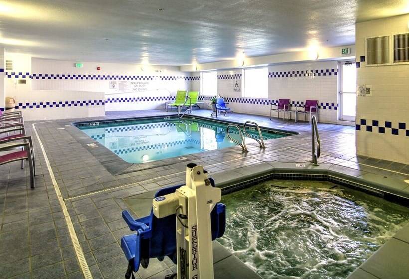 ホテル Fairfield Inn Boise Airport