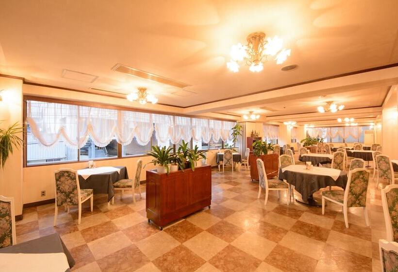 Отель Kochi Prince