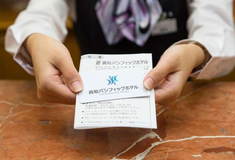 Отель Kochi Prince