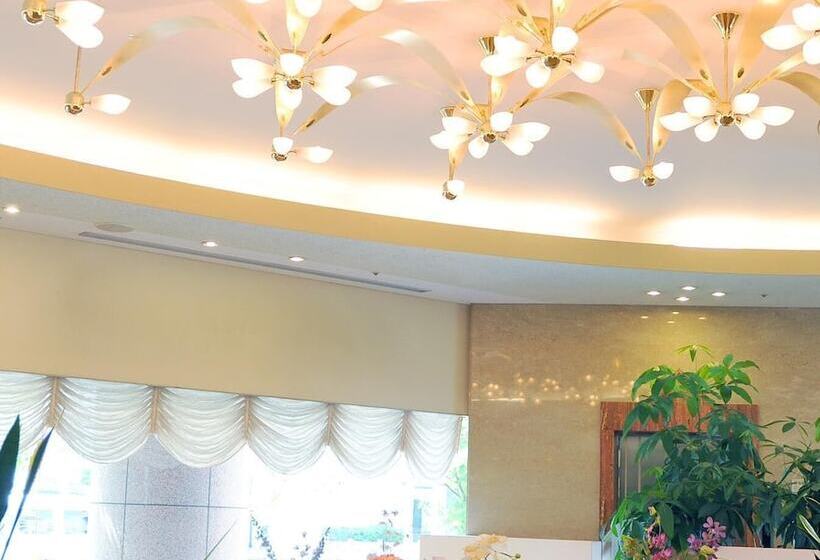 Отель Kochi Prince