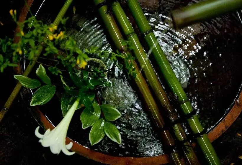 Hotel Kutsurogi No Yado Nanakawa