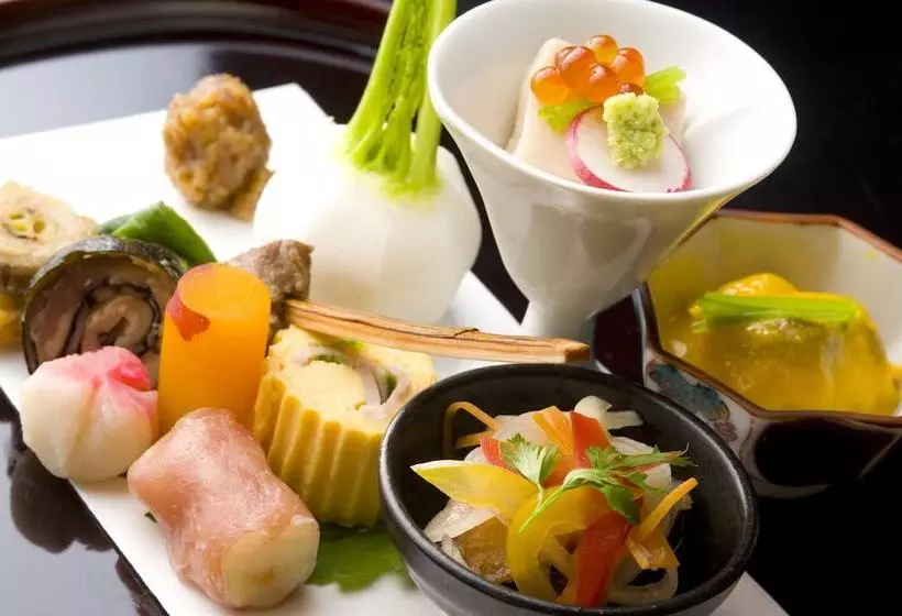 Hotel Kutsurogi No Yado Nanakawa