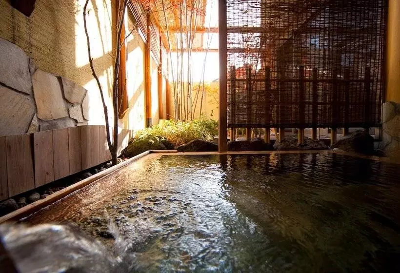 Hotel Kutsurogi No Yado Nanakawa