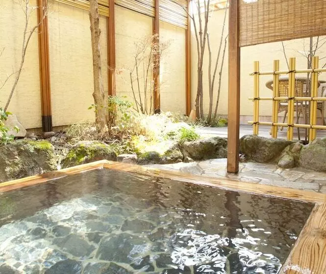 Hotel Kutsurogi No Yado Nanakawa