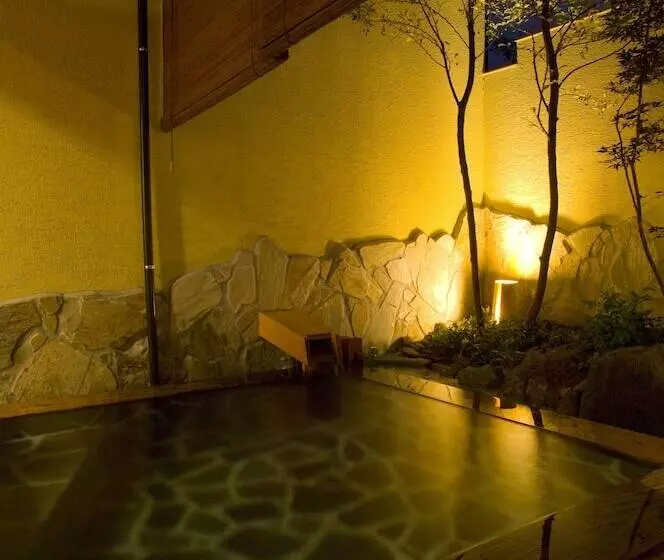 Hotel Kutsurogi No Yado Nanakawa