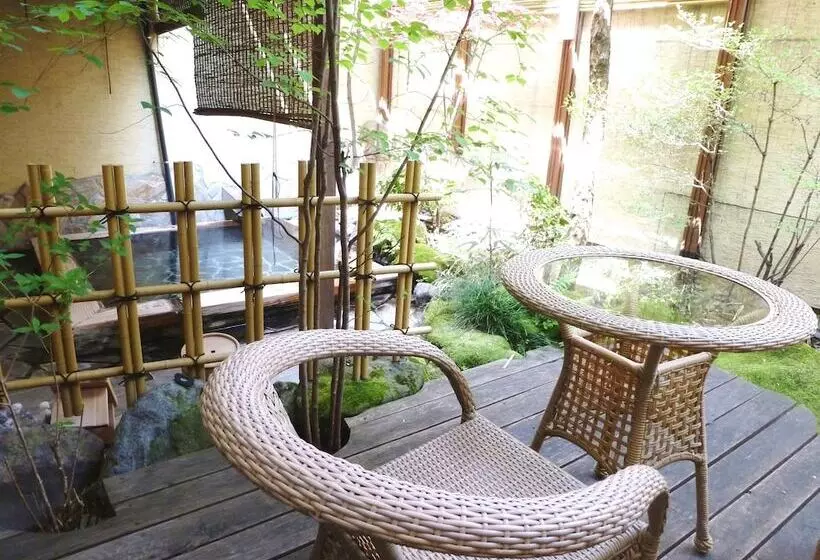 Hotel Kutsurogi No Yado Nanakawa