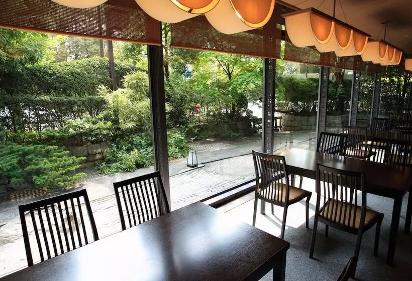 Отель Kyoto Garden Palace