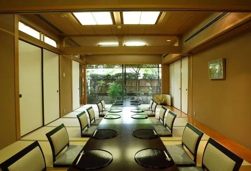 Отель Kyoto Garden Palace