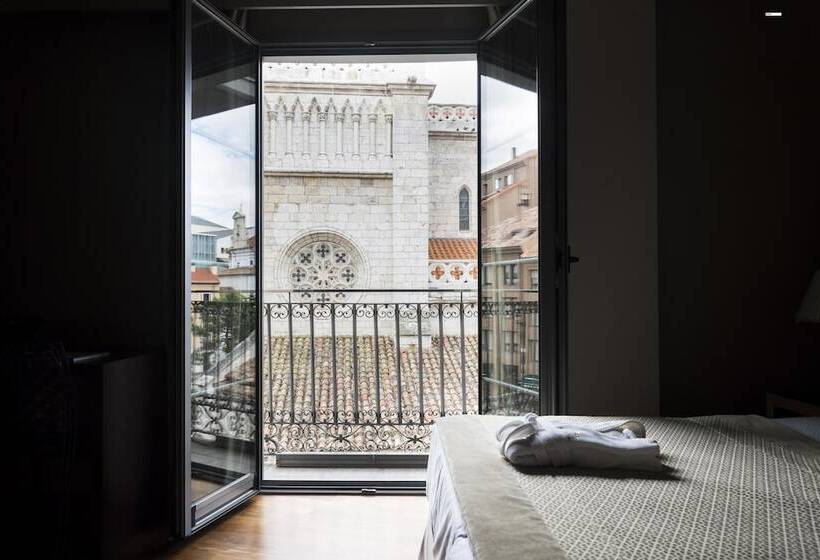 هتل Nexus Valladolid Suites &