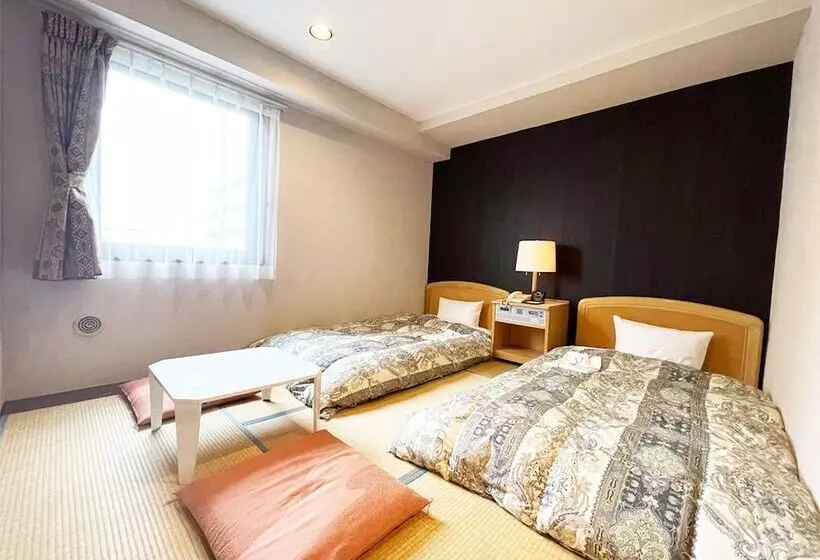 Отель Royal Garden Kisarazu