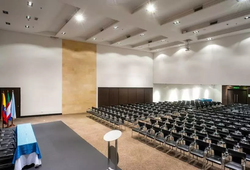 ホテル Spiwak Chipichape Cali