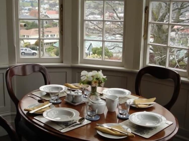 Hazel House Boutique Bed & Breakfast