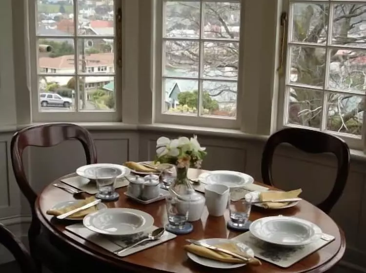 Hazel House Boutique Bed & Breakfast