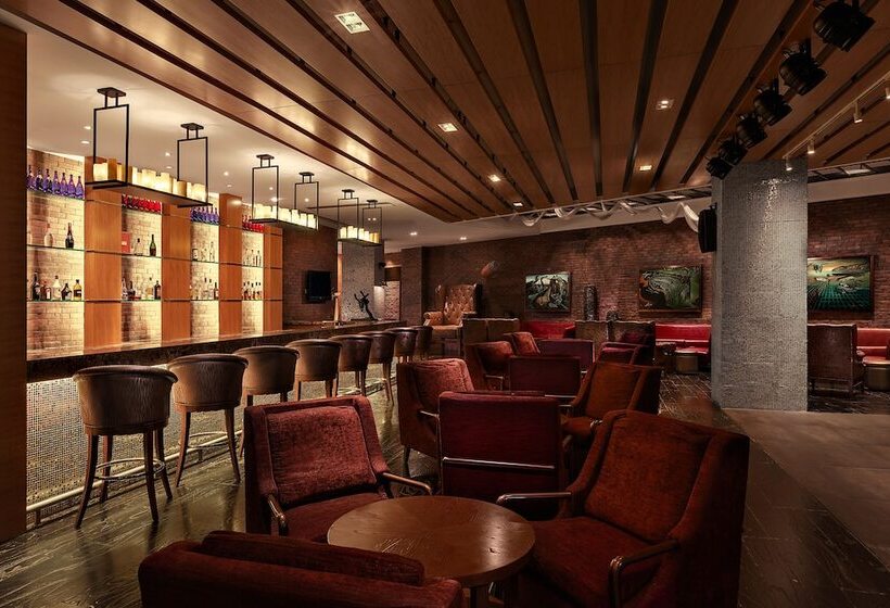 Otel Crowne Plaza Shanghai Anting Auto City