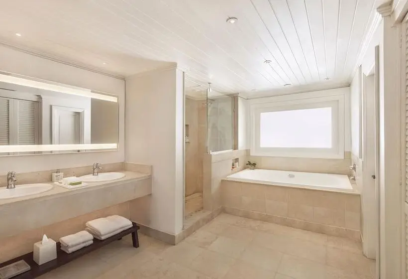 هتل Lux Le Morne Resort