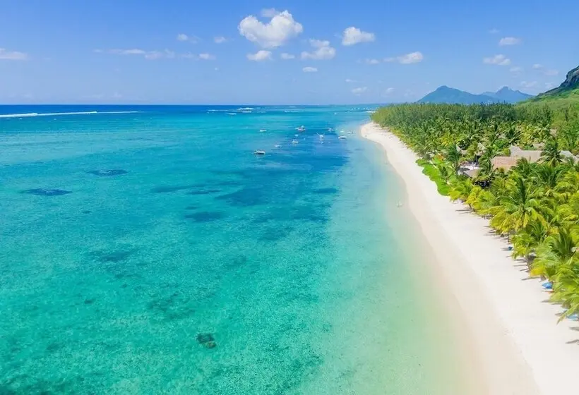 هتل Lux Le Morne Resort