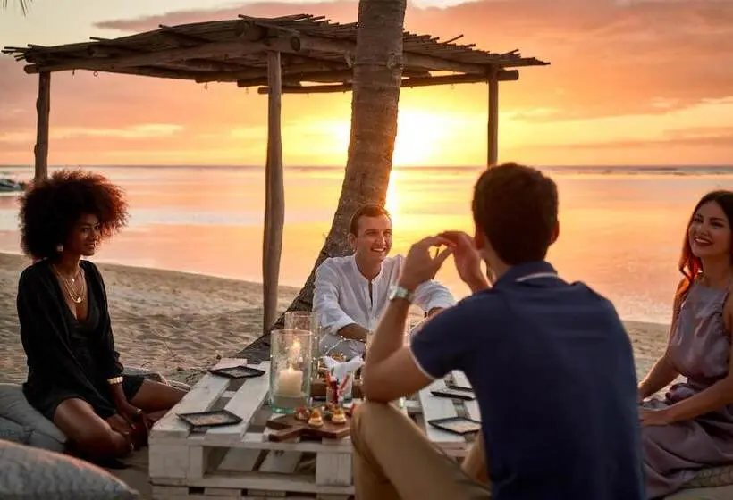 هتل Lux Le Morne Resort