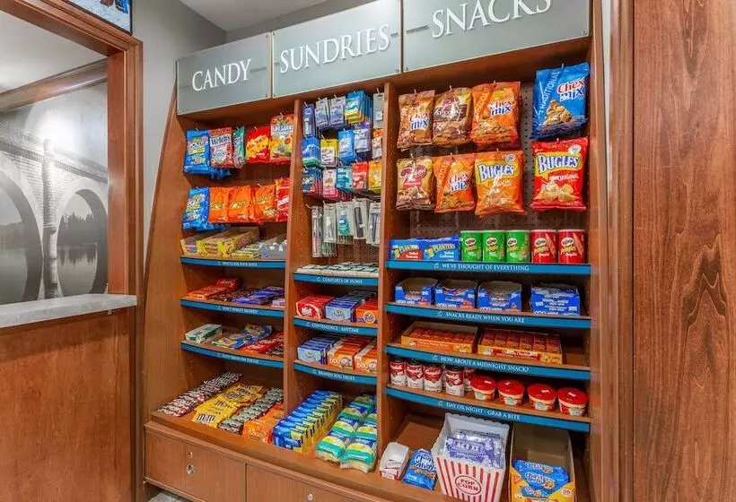 فندق Staybridge Suites Davenport, An Ihg