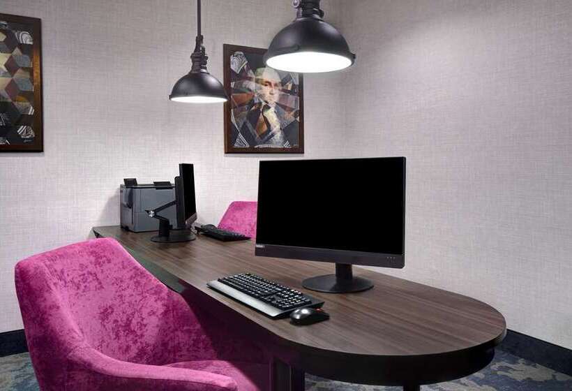 فندق Staybridge Suites Newport News