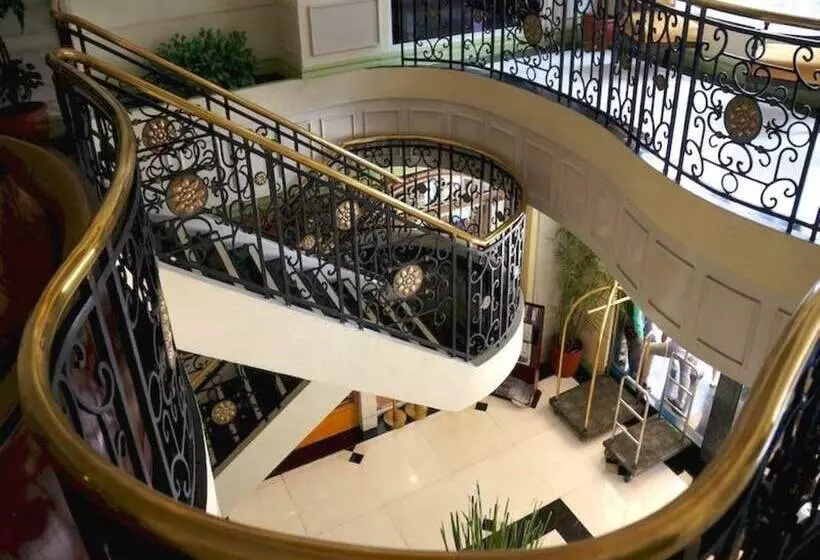 Hotel Tiara Oriental