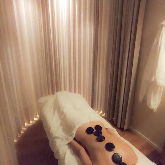 בית מלון כפרי Adelaide