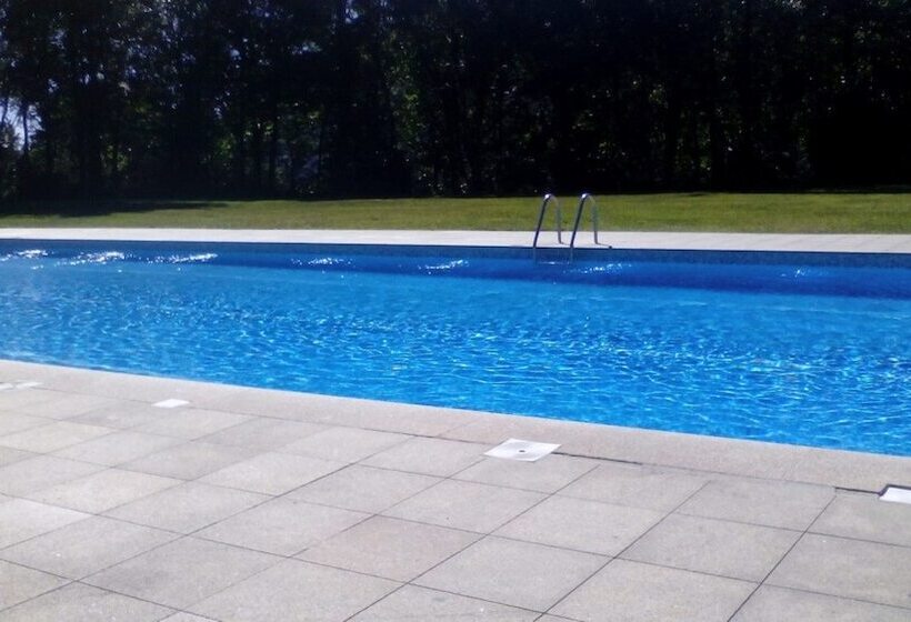 בית מלון כפרי Adelaide