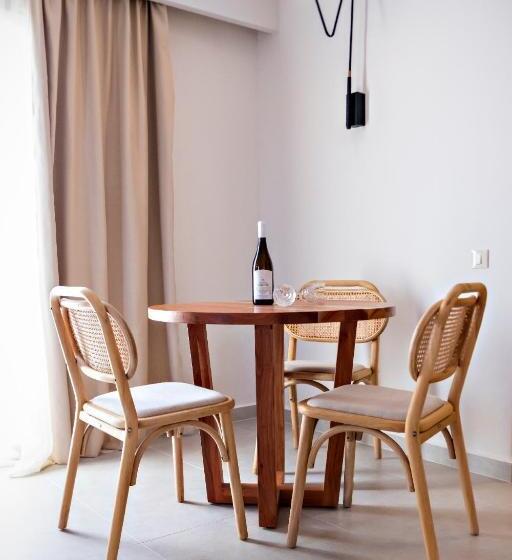 فندق Alexandra Beach