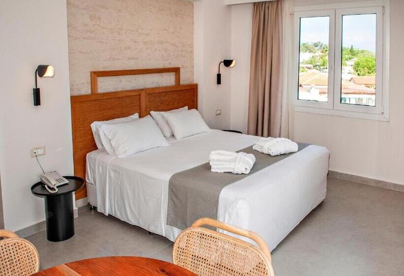 فندق Alexandra Beach