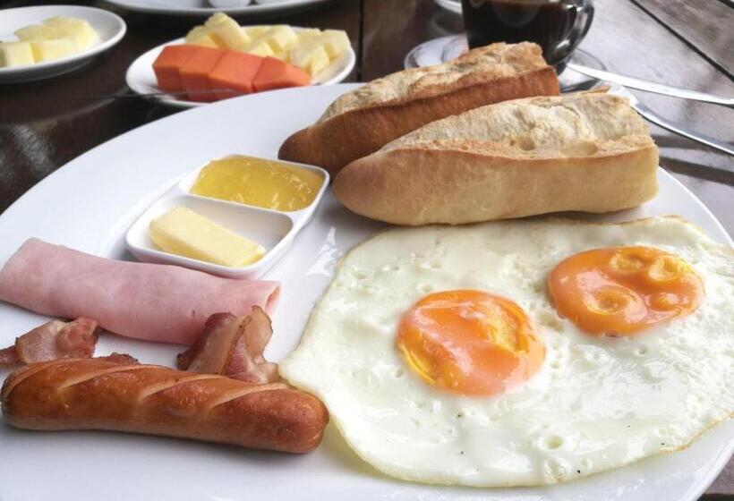 ホテル Ancient Luang Prabang