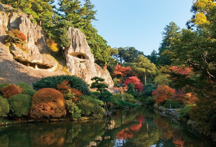 فندق Araya Totoan