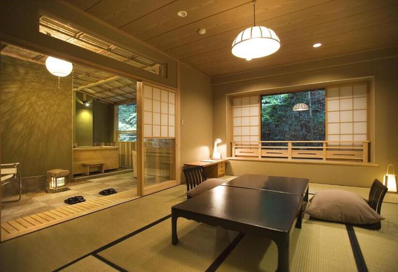 فندق Araya Totoan