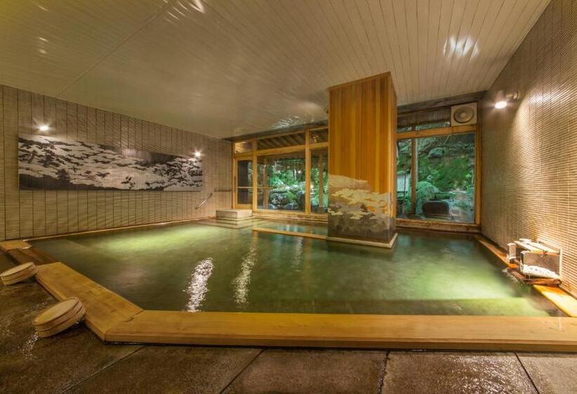 فندق Araya Totoan