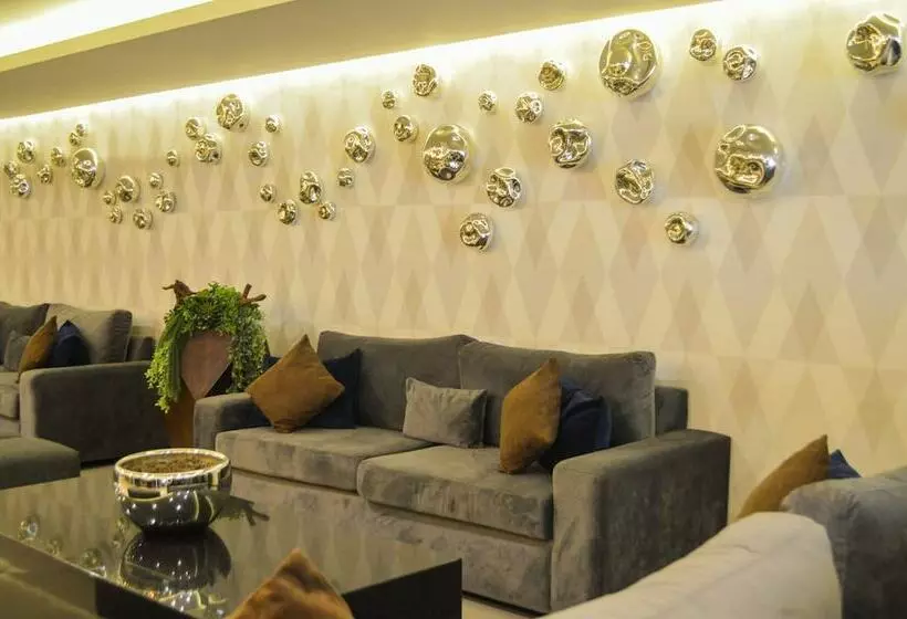 هتل Dali Plaza Ejecutivo